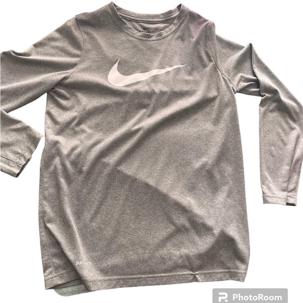 Boys Nike long sleeve t shirt